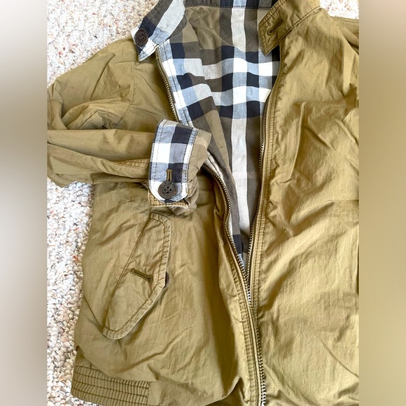 Burberry jacket - Picture 2 of 9